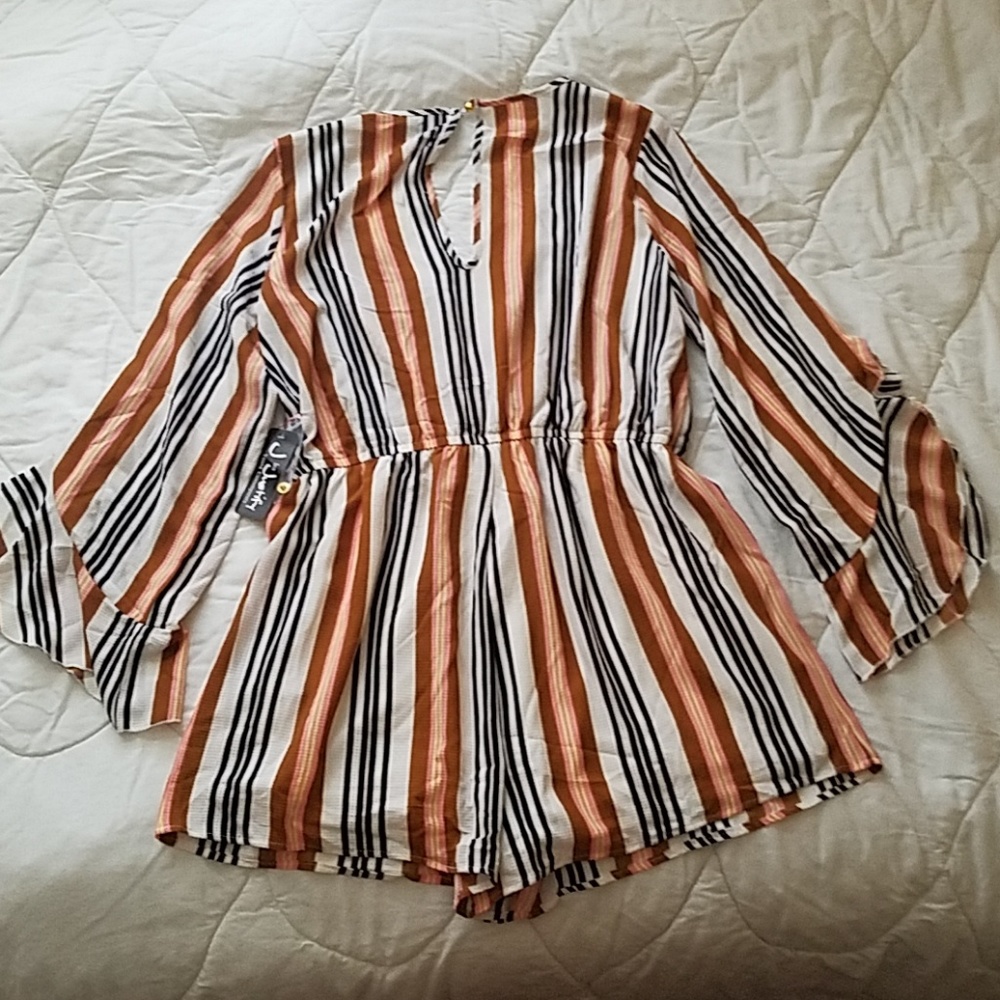 NWT J by Justify Romper - Picture 2 of 2